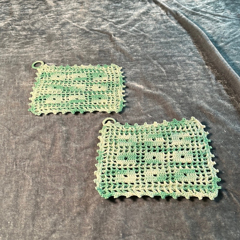 VTG Green Potholders